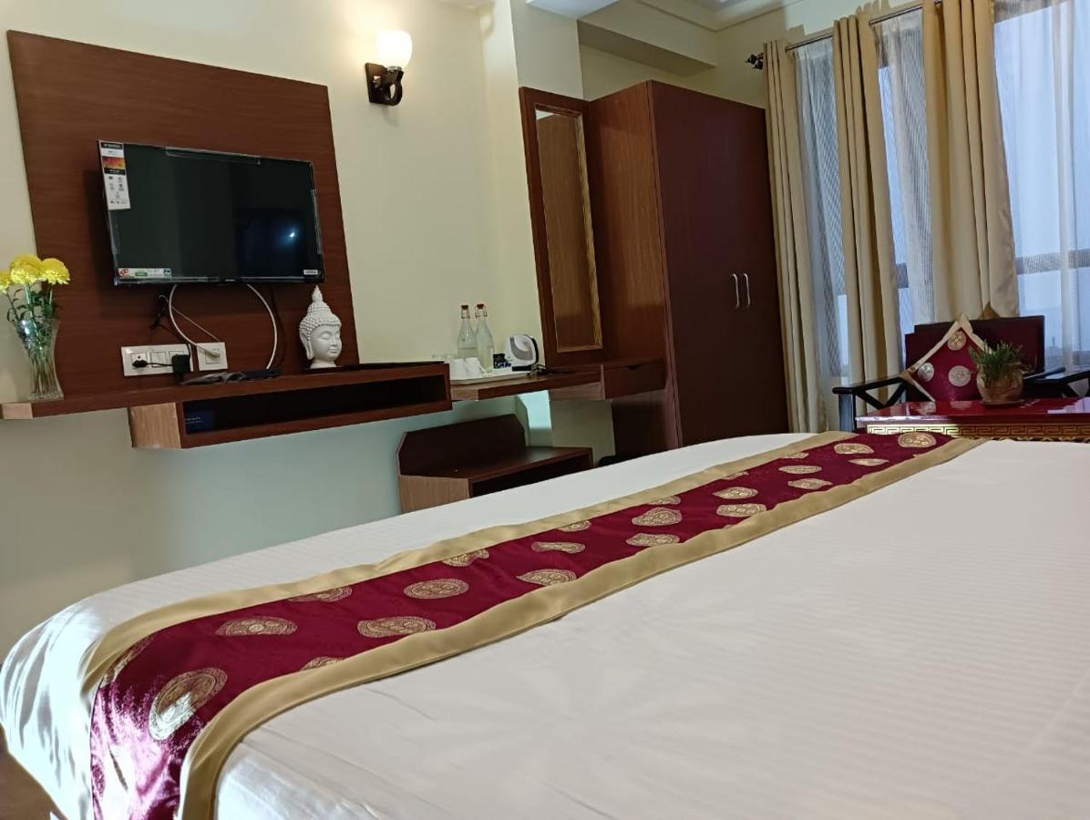 Hotel Zingkham Residency Ґанґток Екстер'єр фото